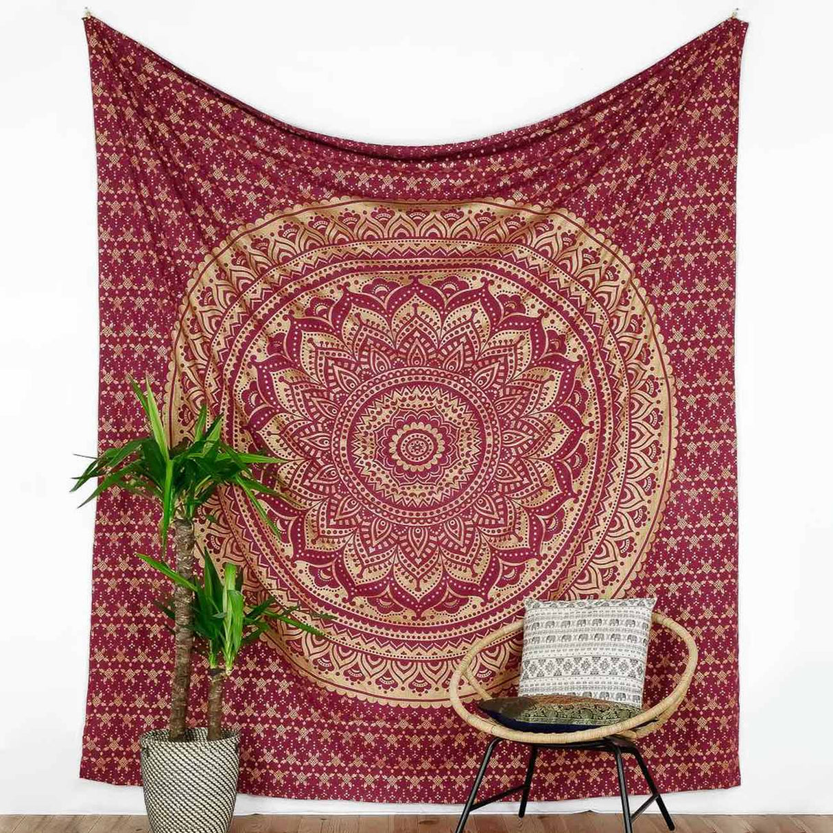 Gold Wandtuch Ombre Mandala dunkelrot
