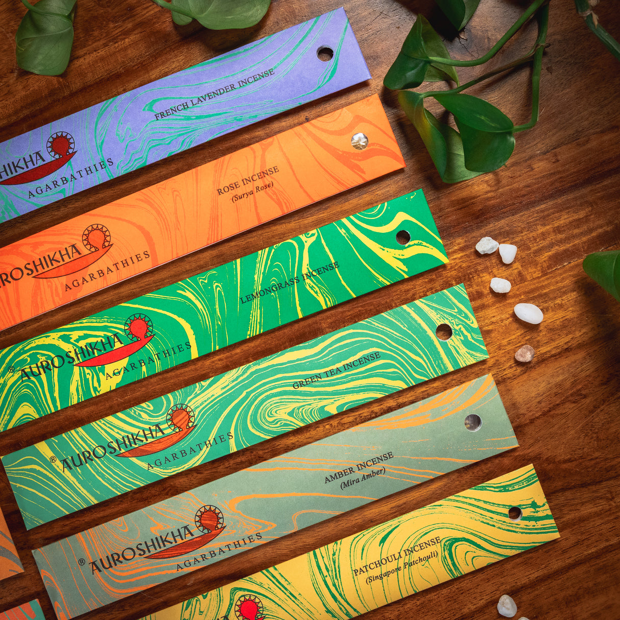 Auroshikha Entdecker Set mit 12 Düften – Räucherstäbchen Kollektion für Meditation, Wohlfühlen &amp; Klarheit