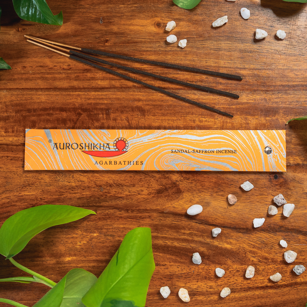 Auroshikha Räucherstäbchen – Sandal-Safran
