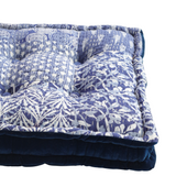 Blaues Bodenkissen im Kantha-Stil – Handgemachtes indisches Sitzkissen Baumwolle 50x50 cm, Patchwork Meditationskissen, Unikat
