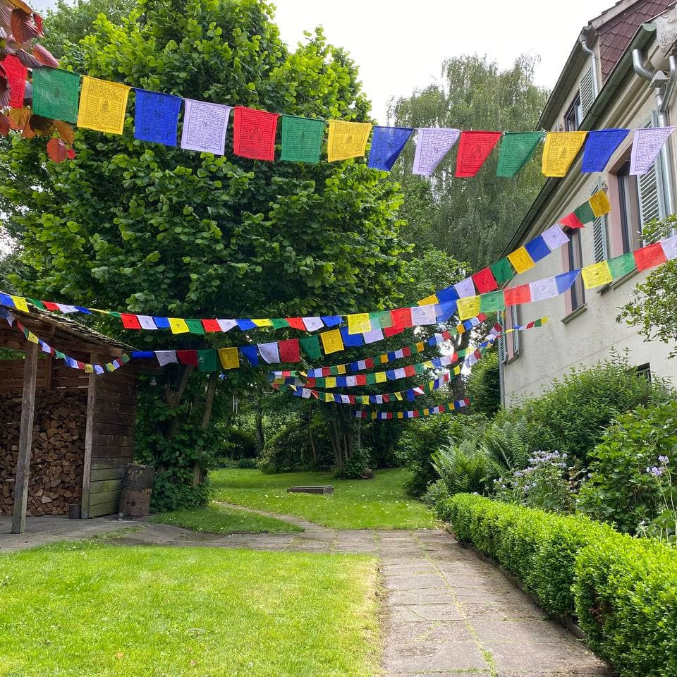 Tibetische Gebetsfahnen XXL 7,1 m 100% Baumwolle - Original Nepal Wimpelkette