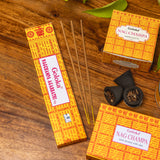 Goloka Nag Champa - Aromaset mit Duftkerze, Räucherstäbchen und Smudge Cones