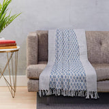 Handgewebte Tagesdecke mit blauem Blockdruck, 100% Baumwolle 200x130 cm – fair gehandelt aus Indien