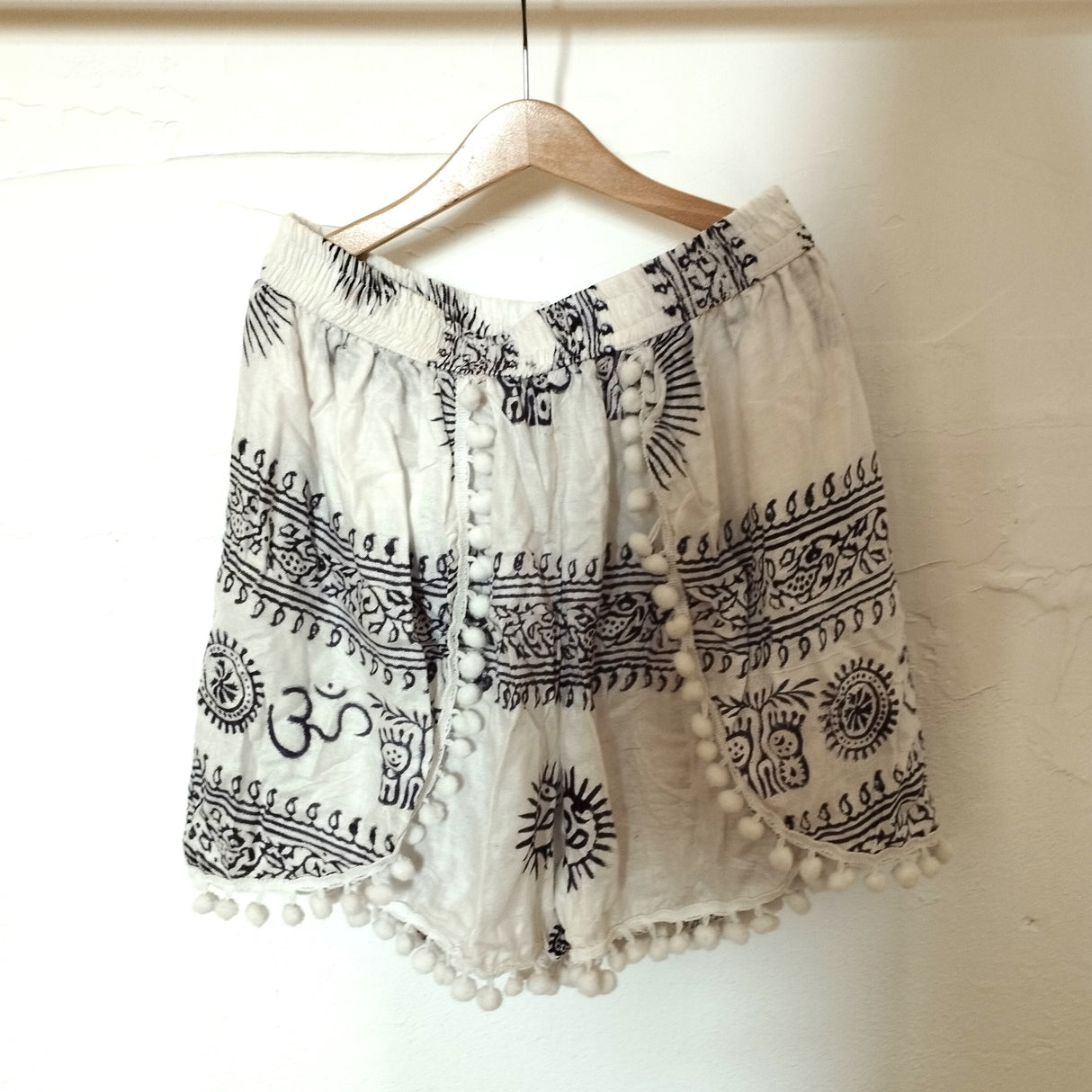 Einzelstück Ram Nami Shorts Weiß
