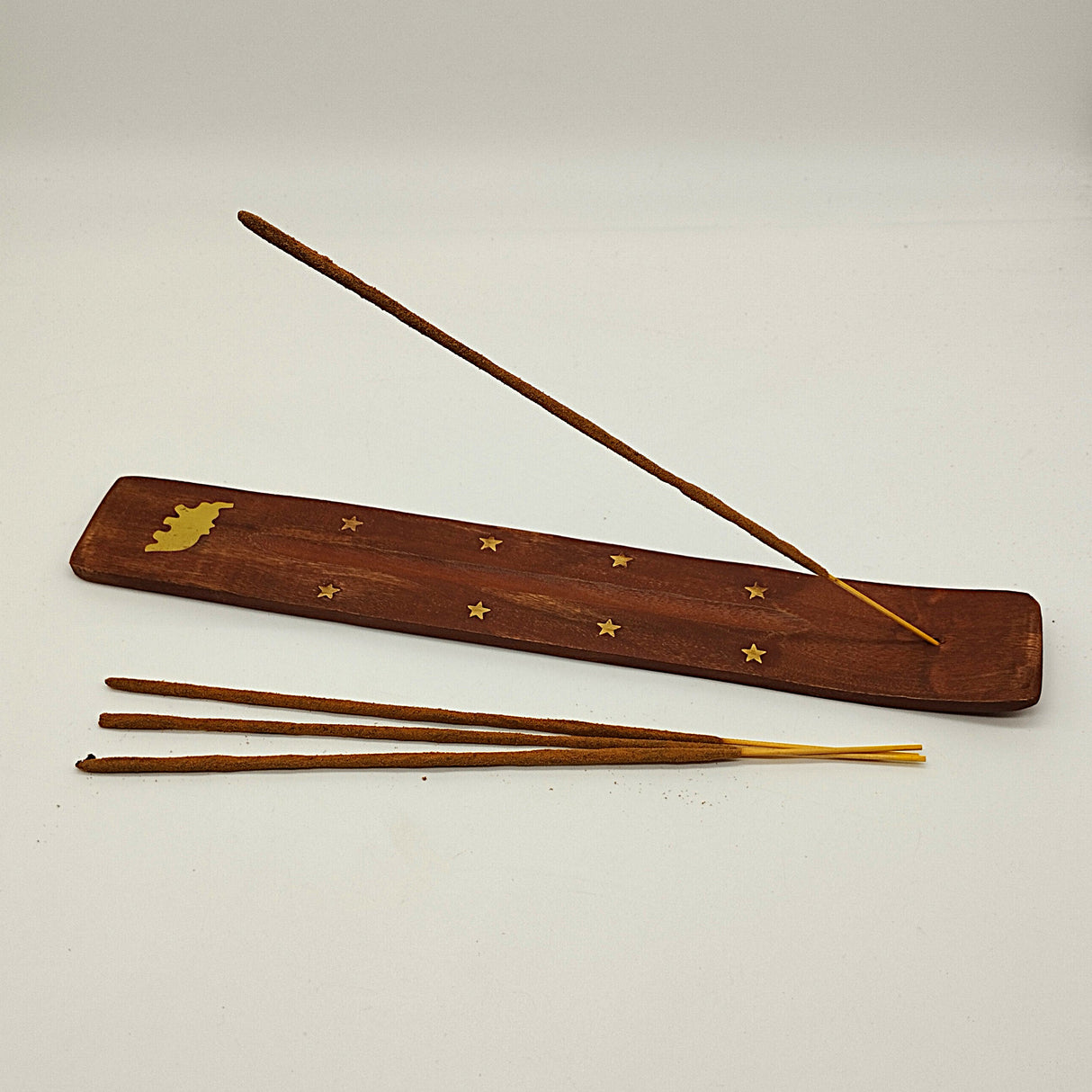 Golden Nag Temple Räucherstäbchen | 15g