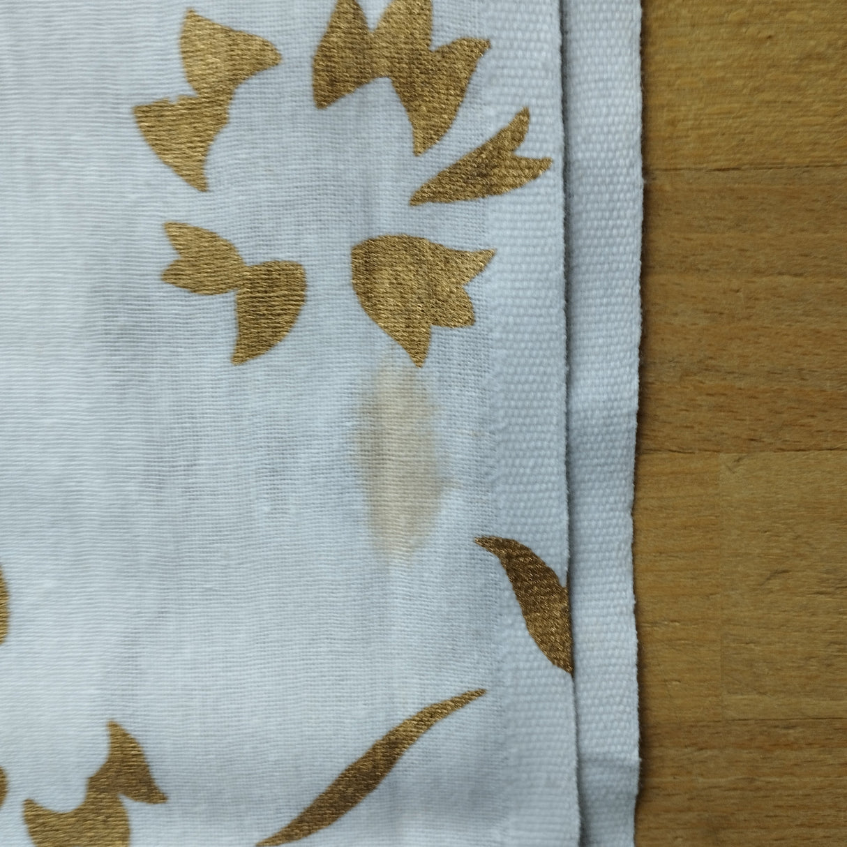B- Ware 1/2 Vorhang Goldener Lotus Weiß RECHTS
