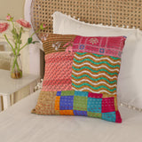 Zierkissenhülle 40 x 40 cm im Kantha Stil aus recyceltem Sari Stoff