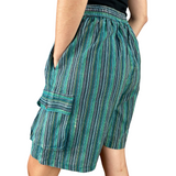 Kurze Hose Fischerstoff Stil grün Unisex alternative Mode aus Nepal Hippiestyle fair gehandelt von Karmandala