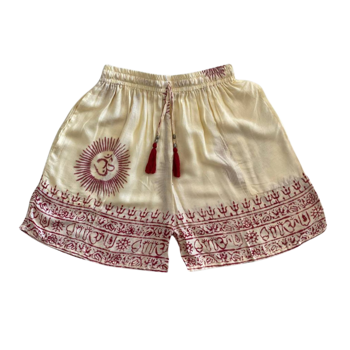 Kurze Sommerhose Om-Zeichen Weiß- Rot
