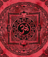 Om Wandtuch in rot, spiritueller Wandbehang aus Indien