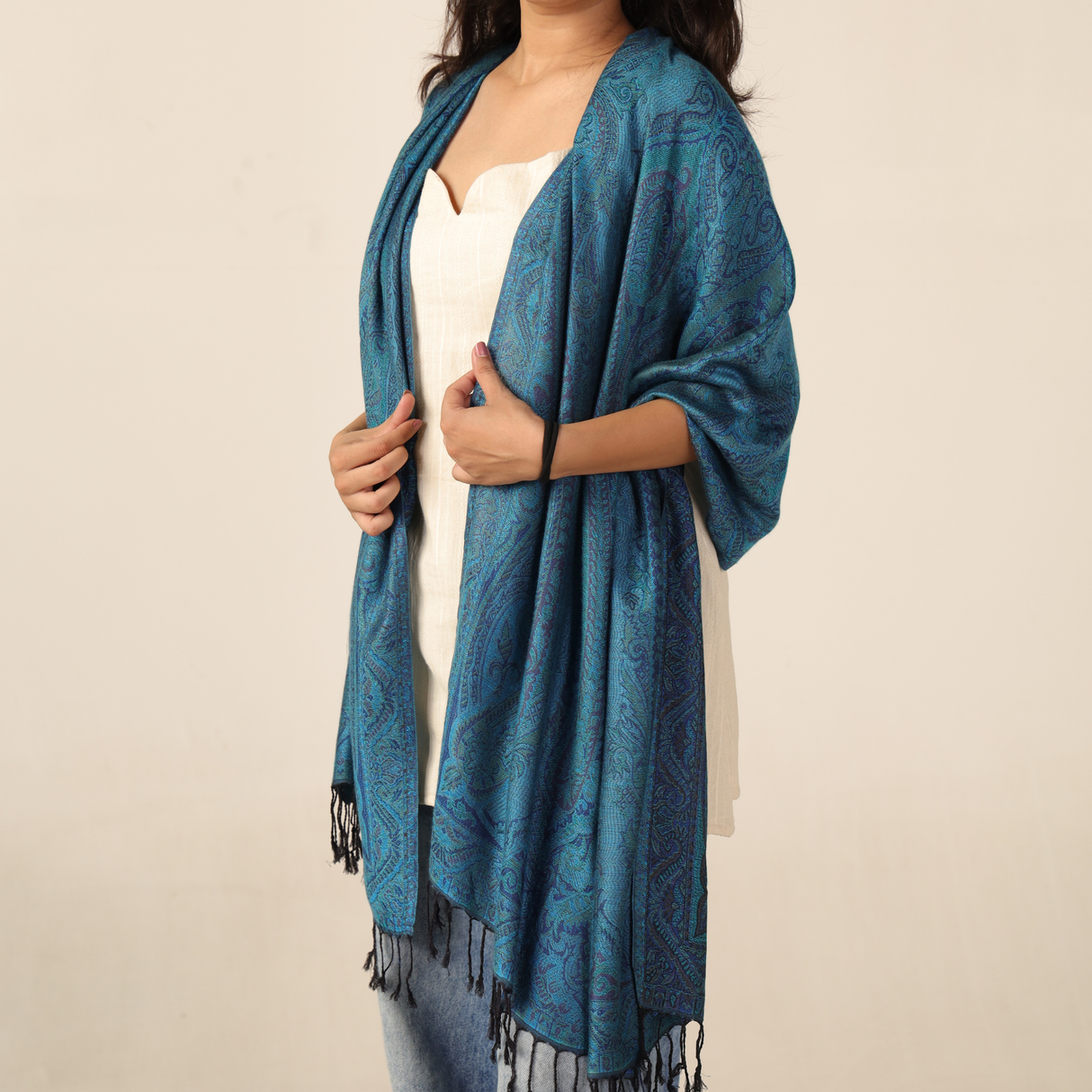 Pashmina Schal in blau - indischer Paisley Schal aus weichem Modal 