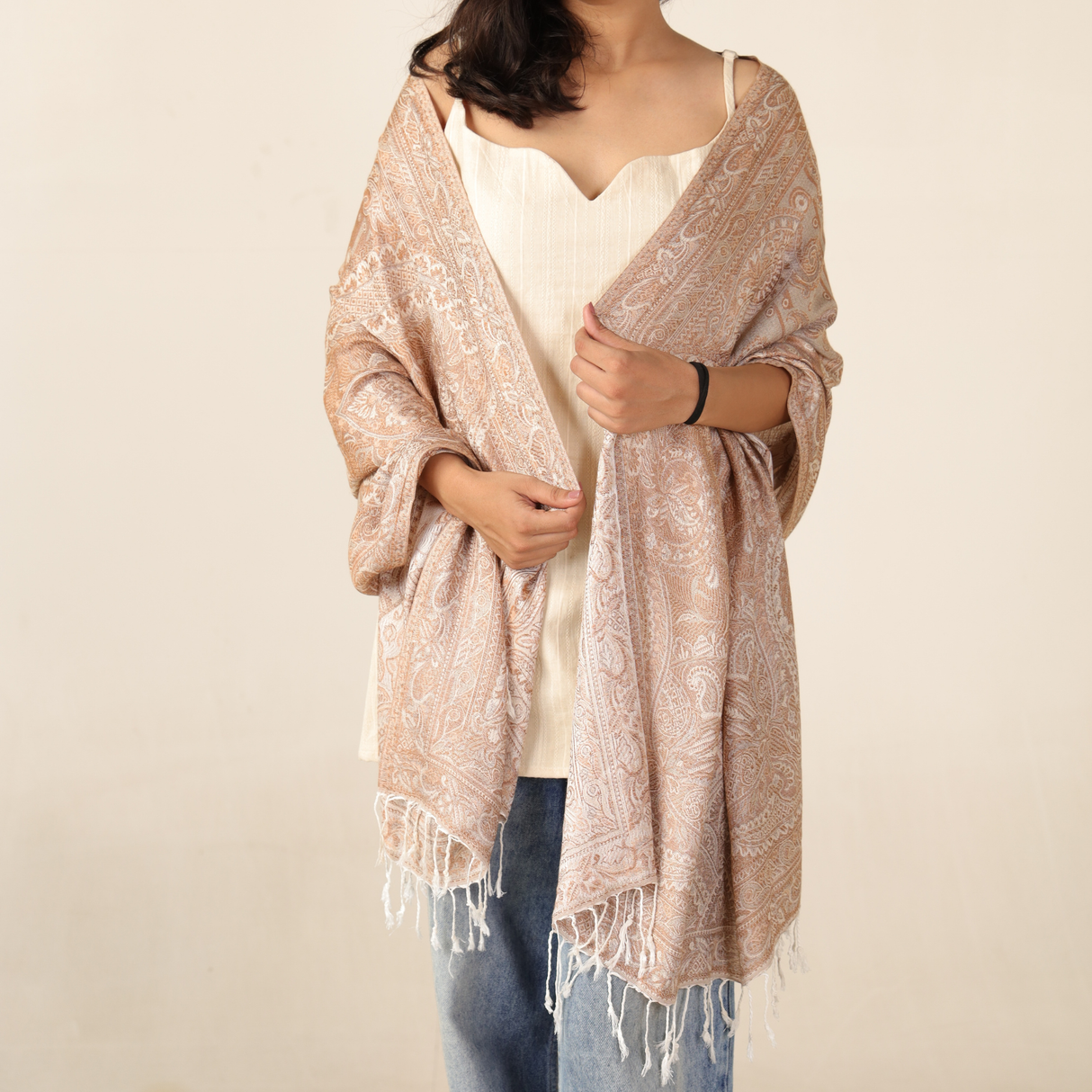 Pashmina Schal Creme Pastel mit Paisley Muster – Weicher Ethnic Boho Schal aus Modal | Stola Handgefertigt Indisches Tuch zum Umhängen Fair