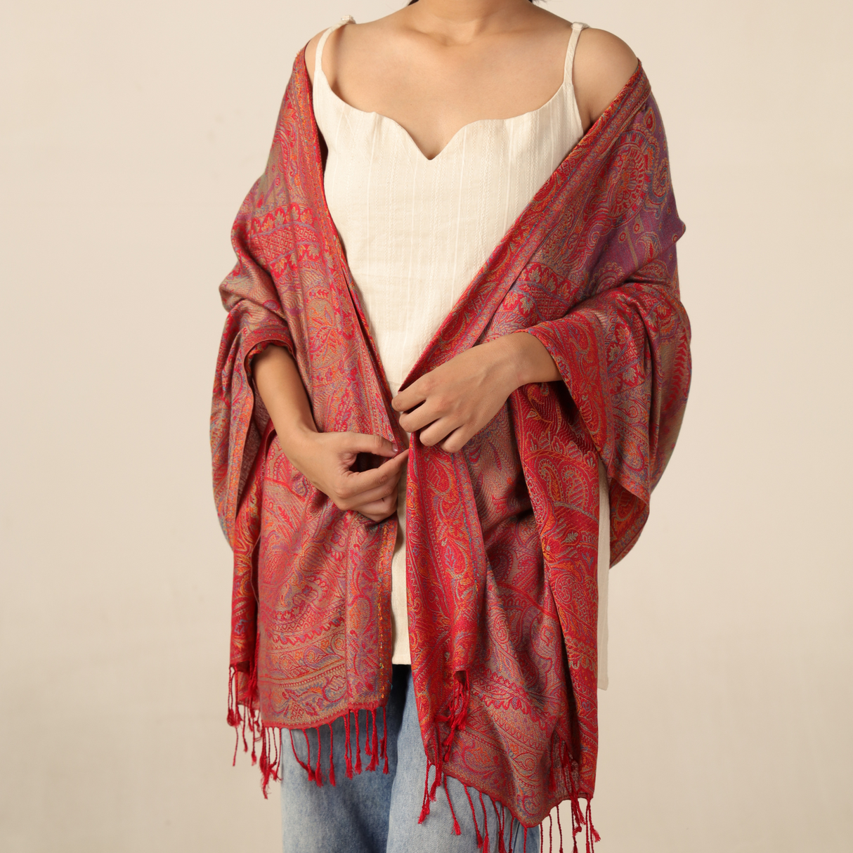 Pashmina Schal rot mit Paisley Muster - weicher Schal aus Indien