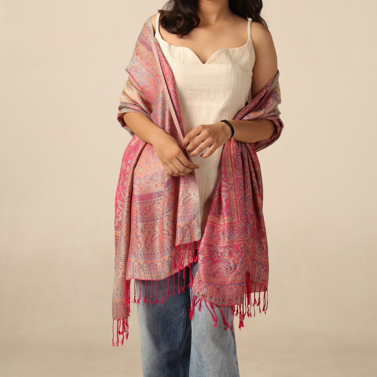 Pashmina-Schal mit feinem Paisley-Muster in Pink – Eleganz und Wärme