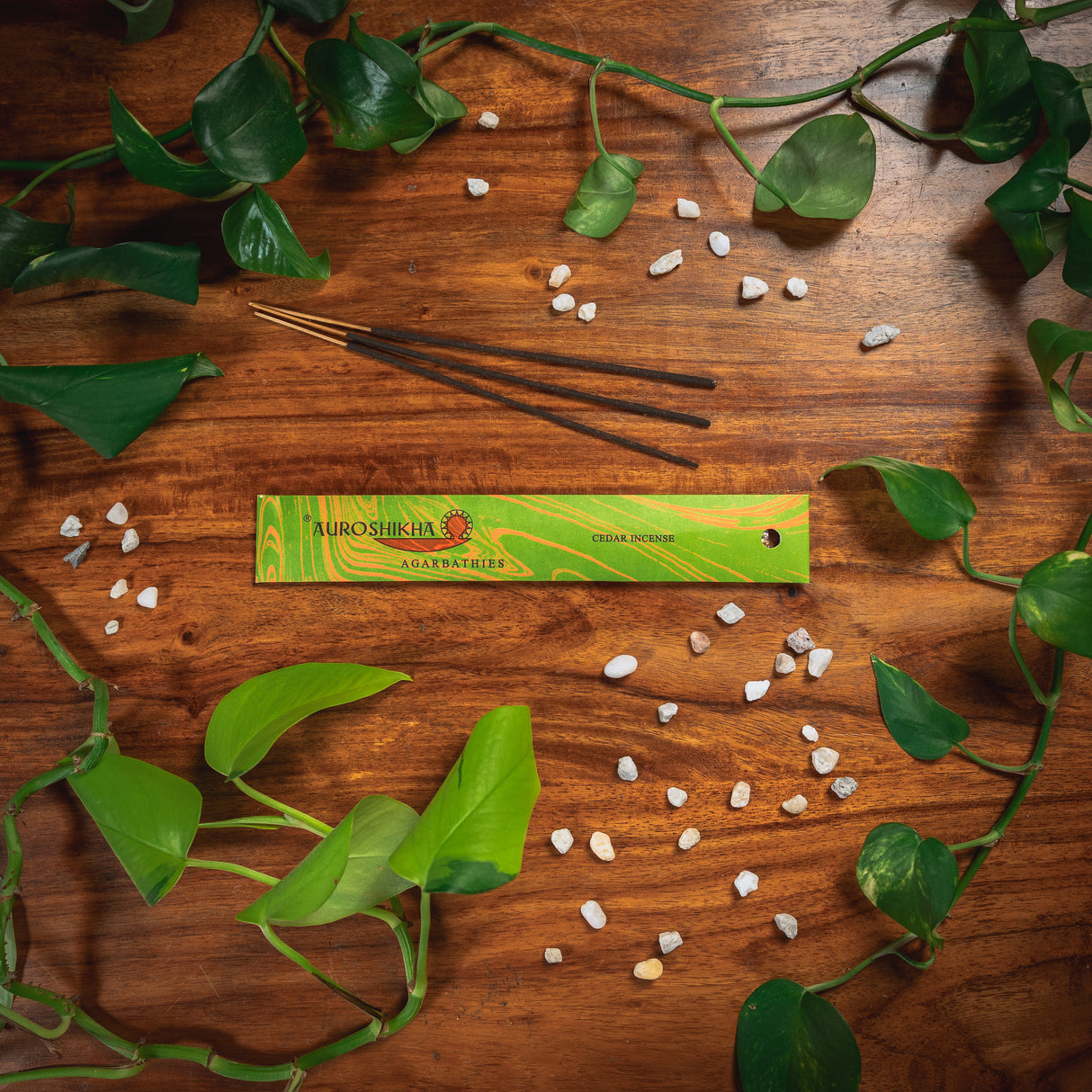 Räucherstäbchen Auroshikha Zedernholz