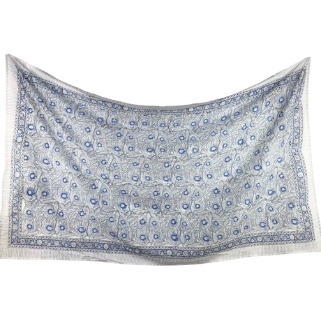 Sarong Blaues Blumen Muster – dünnes Strandtuch aus Baumwolle im Boho Stil