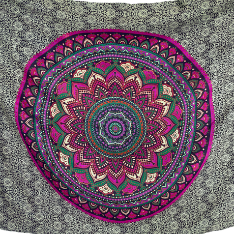 Sarong Ombre Mandala Bordeaux Rosa – dünnes Strandtuch aus Viskose im Boho Stil