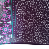 Sarong Pfauenfeder Mandala bordeaux rosa – dünnes Strandtuch für unterwegs