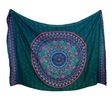Sarong Ombre Mandala Grün Blau Rot – dünnes Strandtuch aus Viskose im Boho Stil