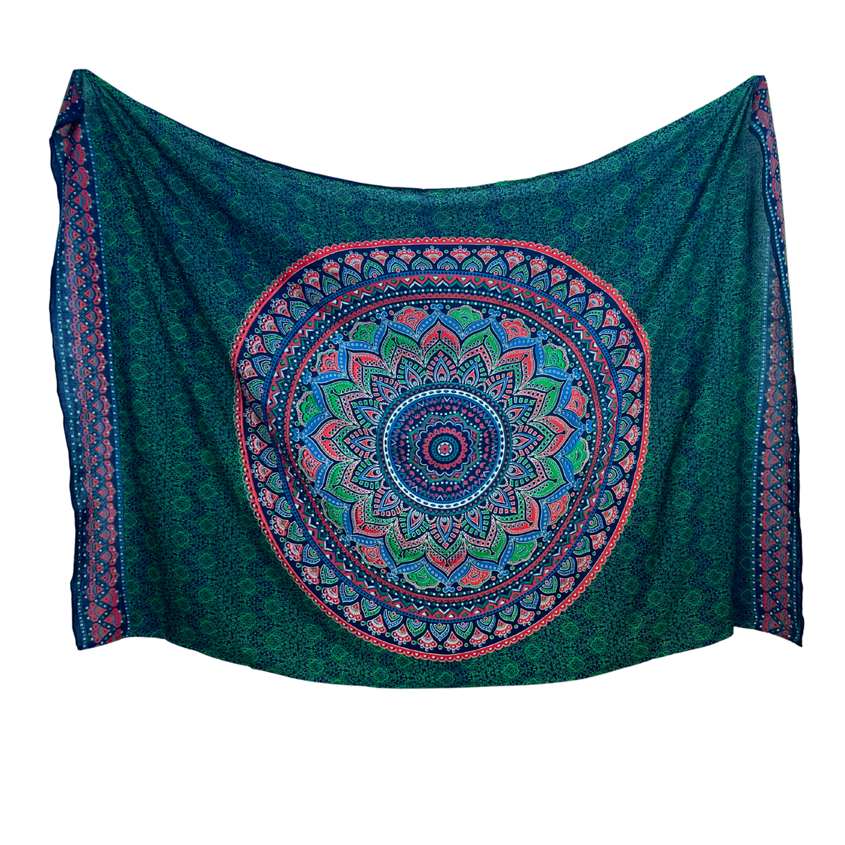 Sarong Ombre Mandala Grün Blau Rot – dünnes Strandtuch aus Viskose im Boho Stil