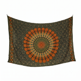 Sarong Pfauenfeder Mandala grün orange – dünnes Strandtuch aus Viskose im Boho Stil