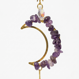 Sonnenfänger Amethyst Mondsichel 30 cm: zartes Regenbogenlicht für Abendruhe und Herzenswärme