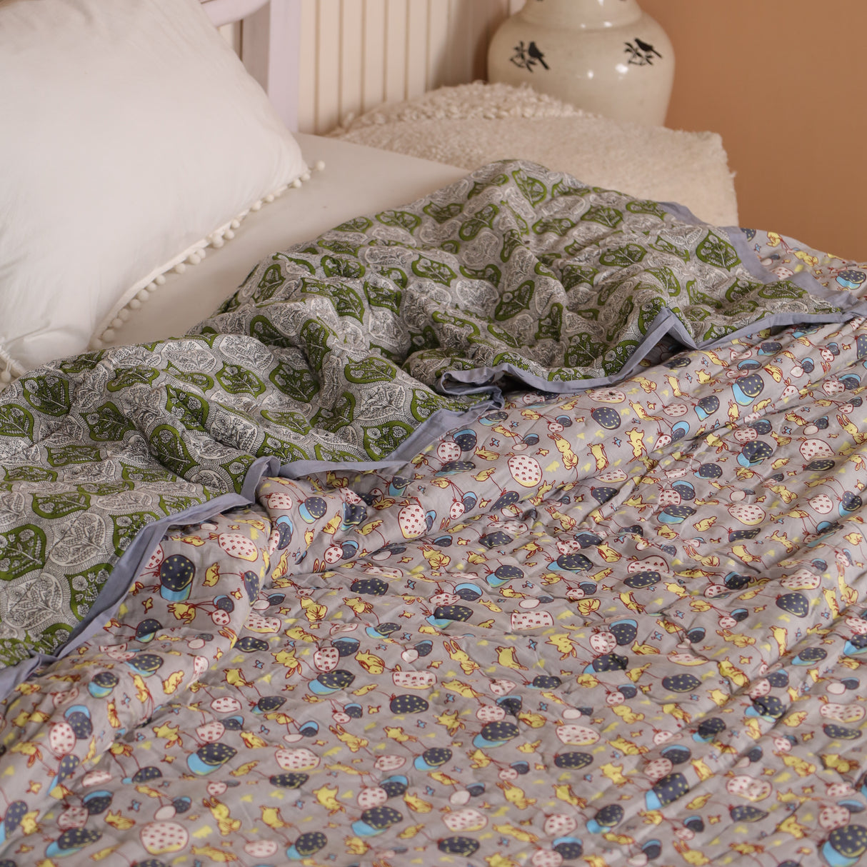 Steppdecke Blockdruck Luftballon Grau 270 x 240 cm