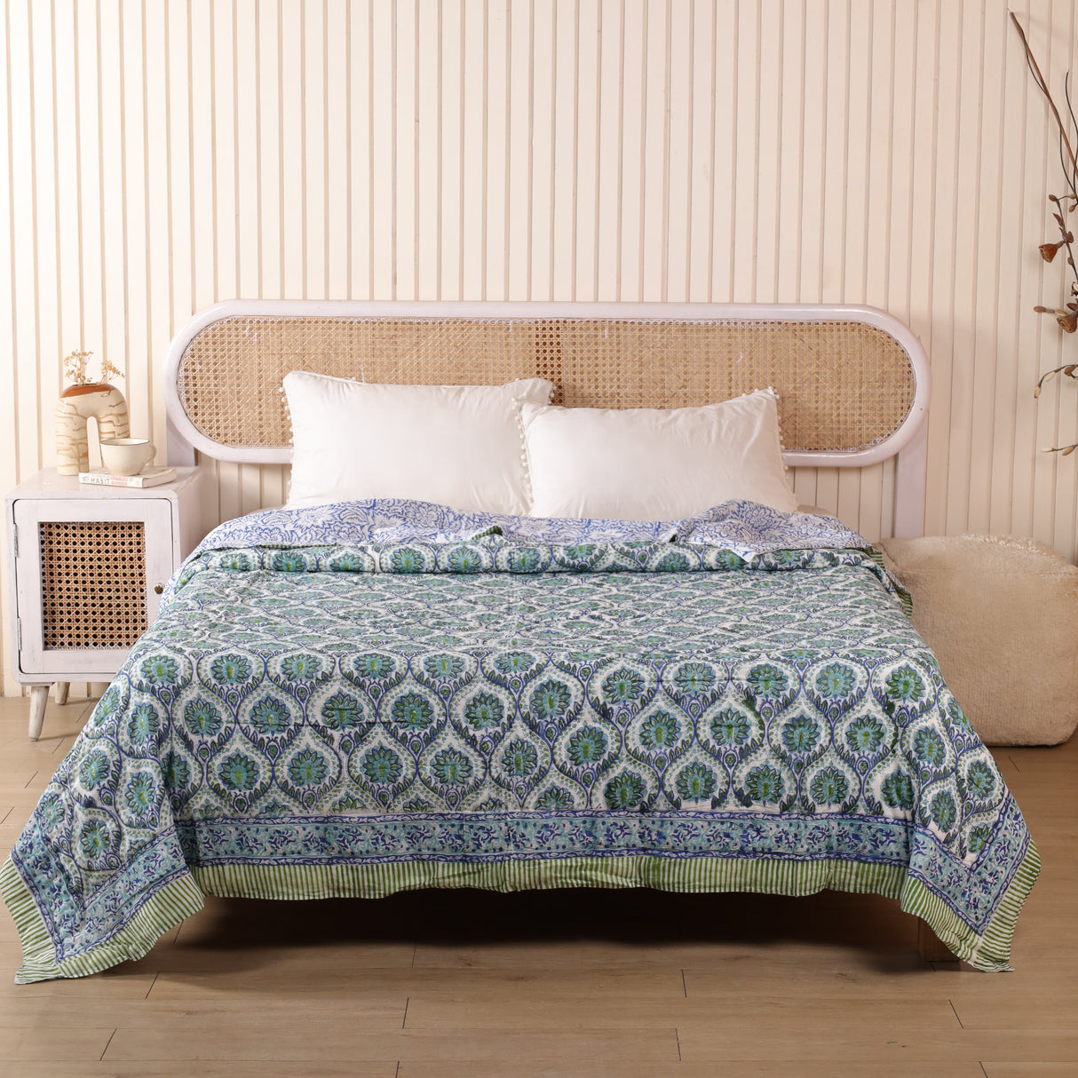 Steppdecke Blockdruck Mosaik Blau Grün 270 x 240 cm