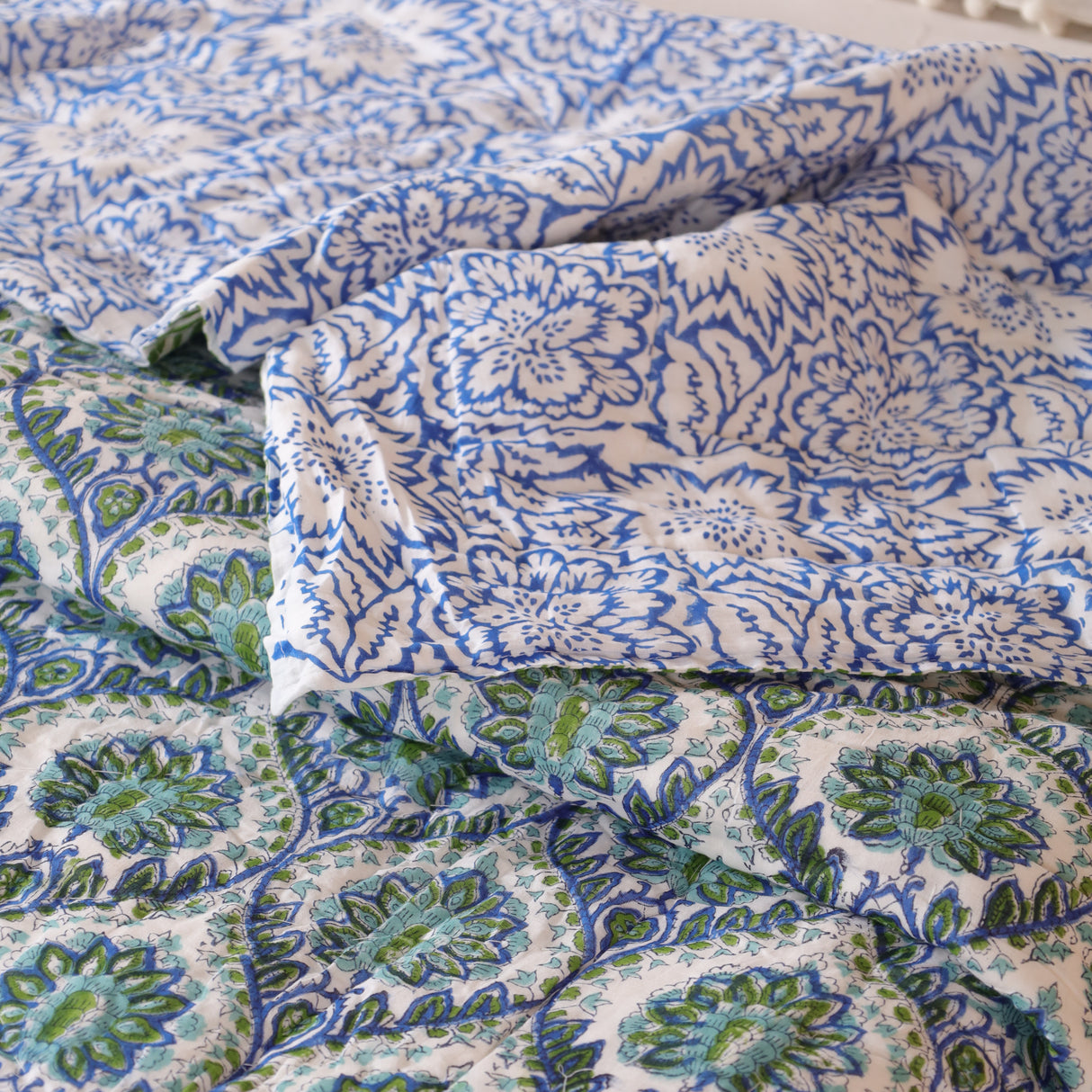 Steppdecke Blockdruck Mosaik Blau Grün 270 x 240 cm