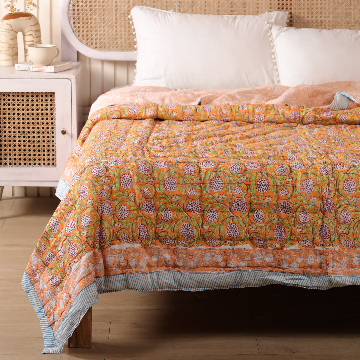 Steppdecke Blockdruck Ranke Orange 270 x 240 cm