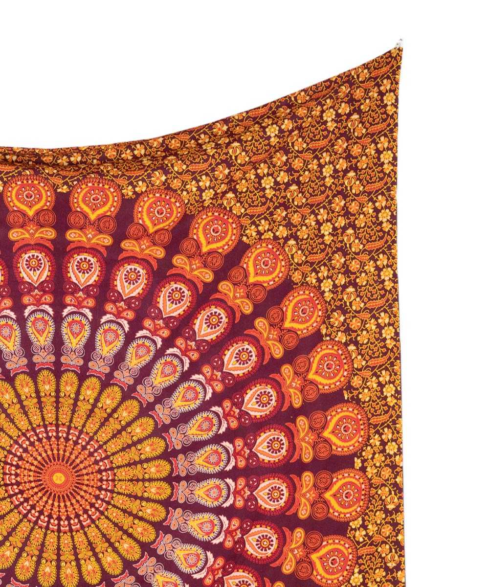 Wandtuch Pfauenfeder Mandala dunkelrot orange gelb - Muster