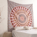 Wandtuch Pfauenfeder Mandala weiß orange, indischer Wandbehang mit floralem Muster