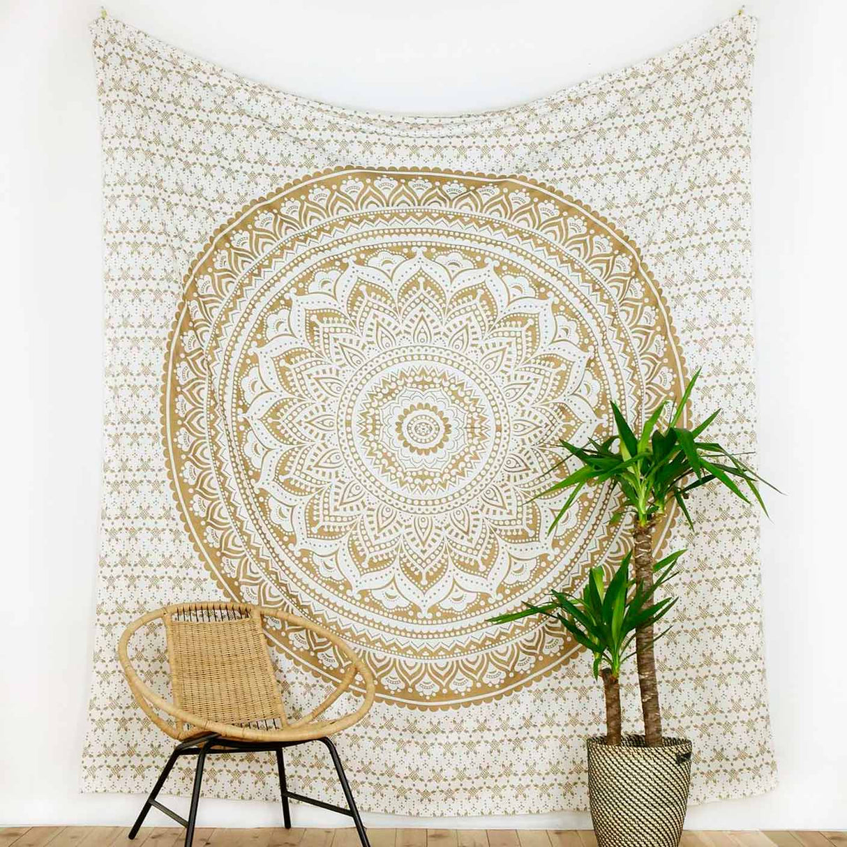 Wandtuch Ombre Mandala weiß gold - ca. 230x210 cm