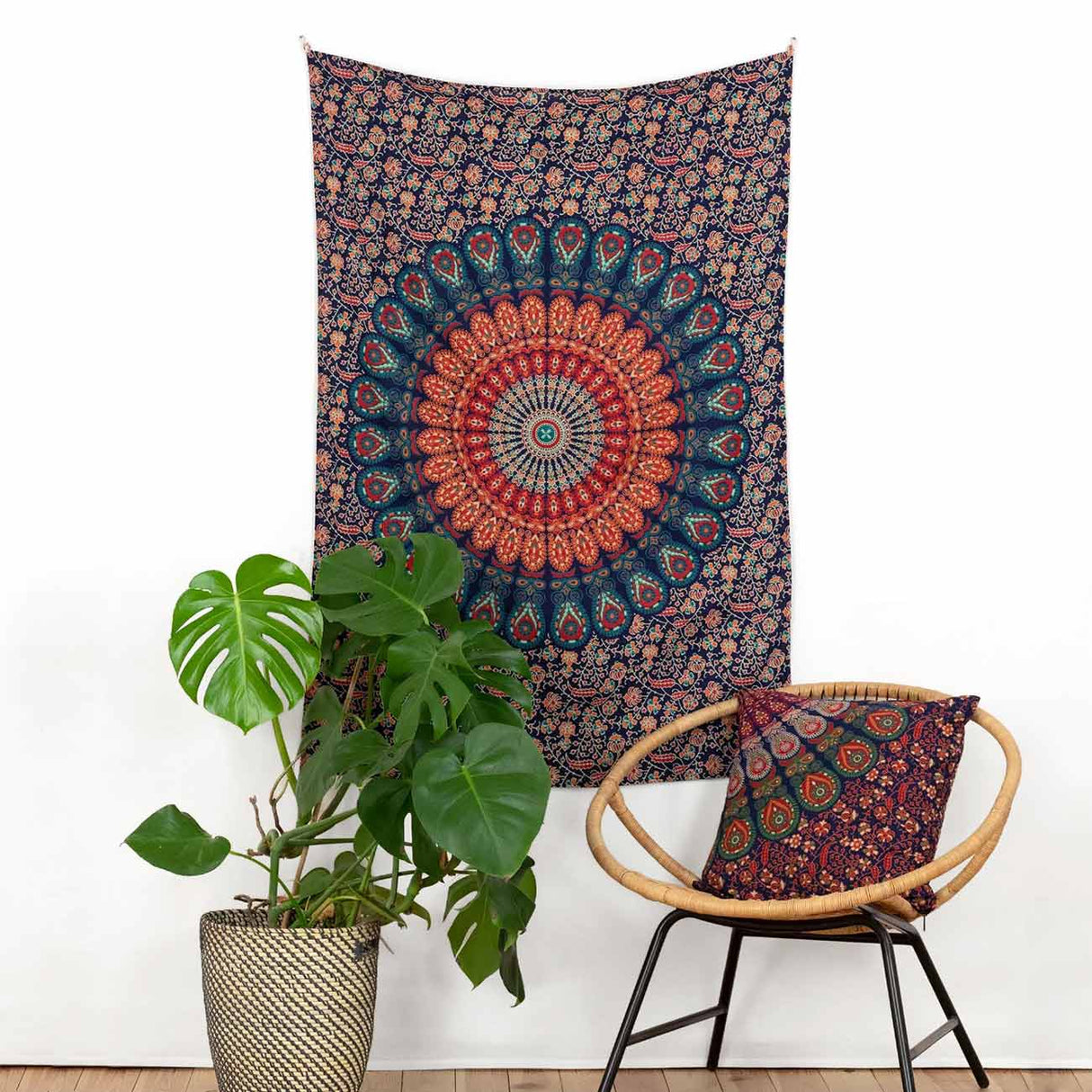 Wandtuch Pfauenfeder Mandala blau orange türkis