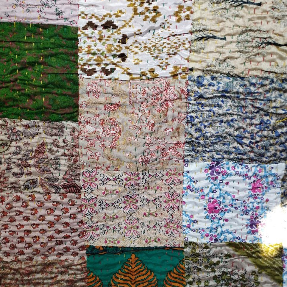 Einzelstück Patchworkdecke Rot 260 x 220 cm