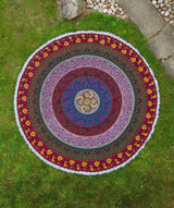 Rundes Strandtuch mit Blumen Mandala in bunt