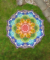 Rundes Mandala Tuch mit Lotusblüte in 7 Chakren Farben