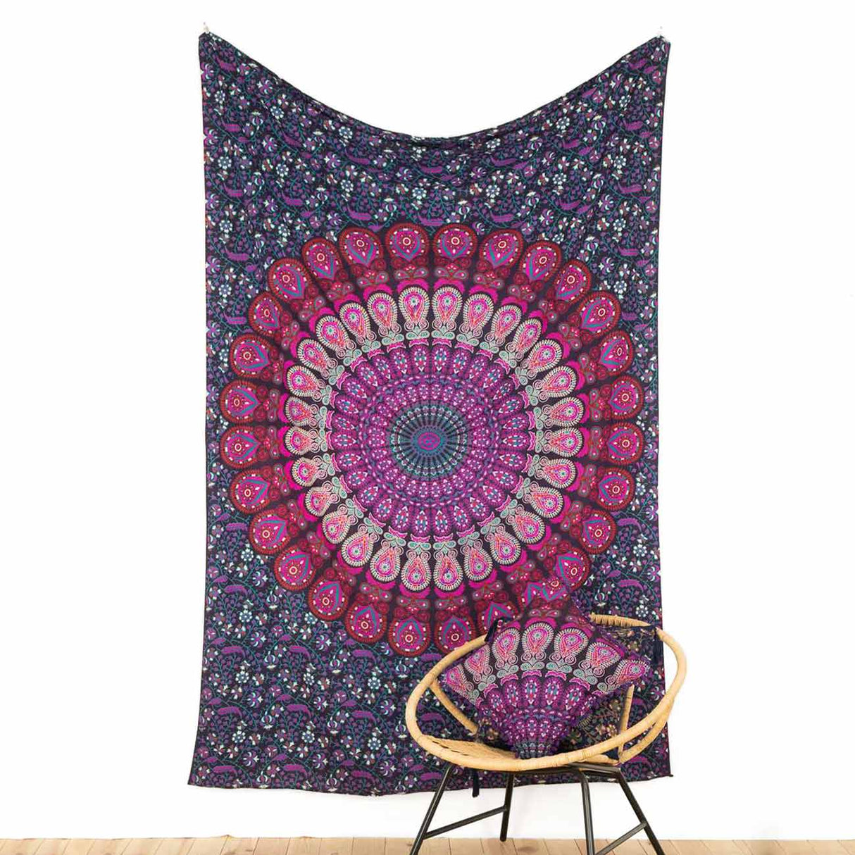 Wandtuch Pfauenfeder Mandala bordeaux rosa