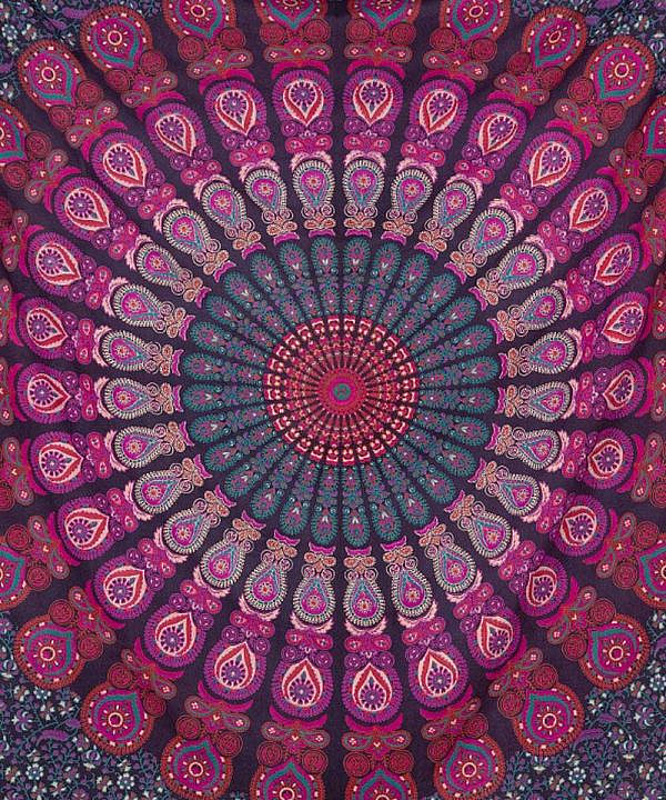 Wandtuch Pfauenfeder Mandala bordeaux rosa - Mitte