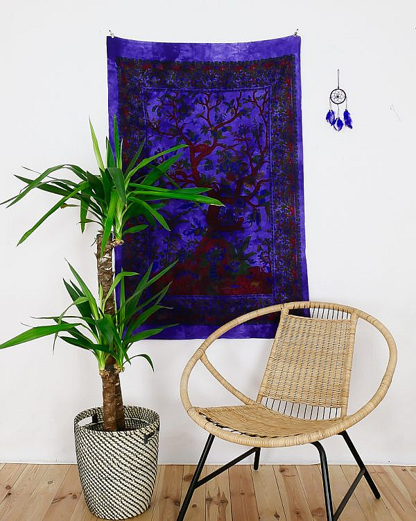 Kleines Wandtuch Lebensbaum in batik lila