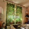 Indischer Vorhang mit Lebensbaum in grün von Karmandala