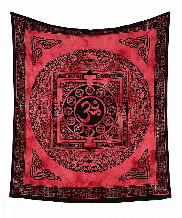 Om Wandtuch in rot, spiritueller Wandbehang aus Indien