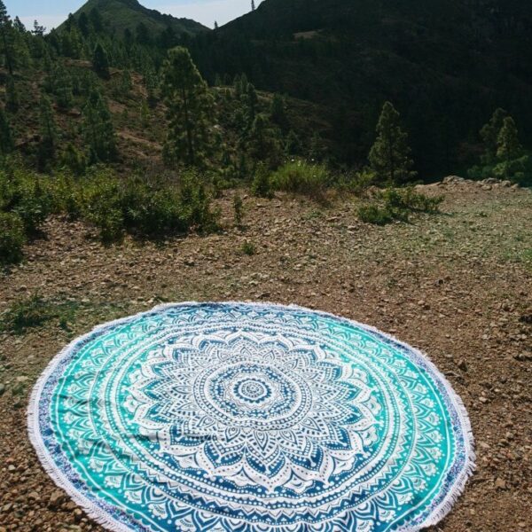 Rundes Mandala Tuch für unterwegs, auf Reisen und kleinen Ausflügen