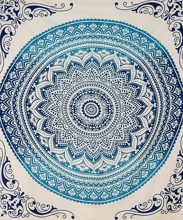 Indische Tagesdecke Ombre Mandala blau weiß - Mitte