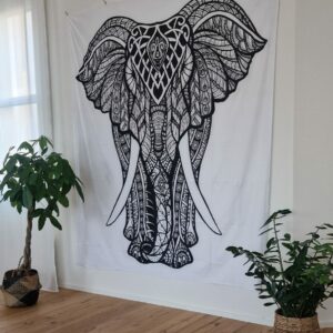 Wandtuch mit Elefant in weiß - groß ca. 230x210 cm