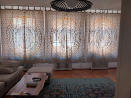 Karmandala Vorhänge mit Ombre Mandala in ocker braun im Wohnzimmer