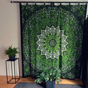Mandala Vorhang in grün schwarz 2x2 m aus Baumwolle mit Schlaufen