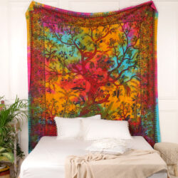 Wandtuch Lebensbaum bunt batik, indischer Wandteppich aus fairem Handel mit Baum des Lebens Motiv 2x2 m XXL Tuch für die Wand